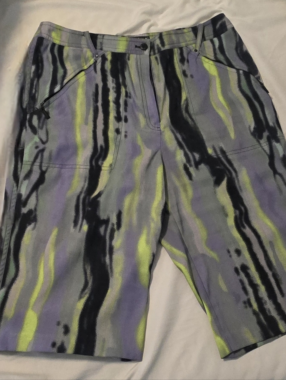 Jamie Sadock Capris Abstract Black Grey Purple & Neon. 32" Waist. 42" Hips. EUC!